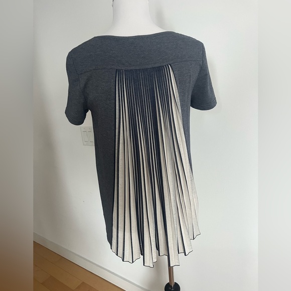 BOSS Orange Athleisure Top - Picture 9 of 9